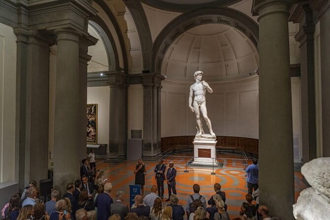 Michelangelo's David Accademia Gallery Small Group Tour - Price and value: 41.03 USD for the guide, plus the 24€ ticket