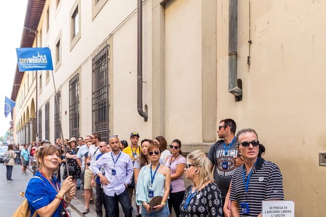 Michelangelo’s David: Skip-the-Line Accademia Gallery Ticket - Group size (17 max) and how the experience feels in real life