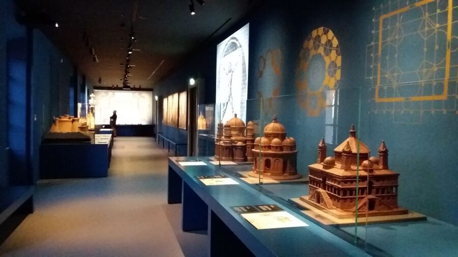 Milan: 1.5-Hour Leonardo da Vinci Gallery Tour - Where the tour starts (and what that means for your time)