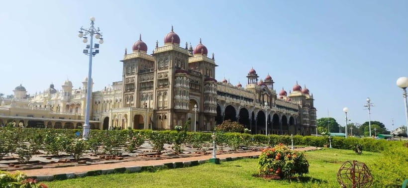 Mysore: Palace, Art Gallery & Devaraja Market Walking Tour - Key Things to Know Before You Go