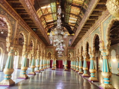 Mysore: Palace, Art Gallery & Devaraja Market Walking Tour - Where You Start: Varaha Gate Ticket Counter and a Shade Spot