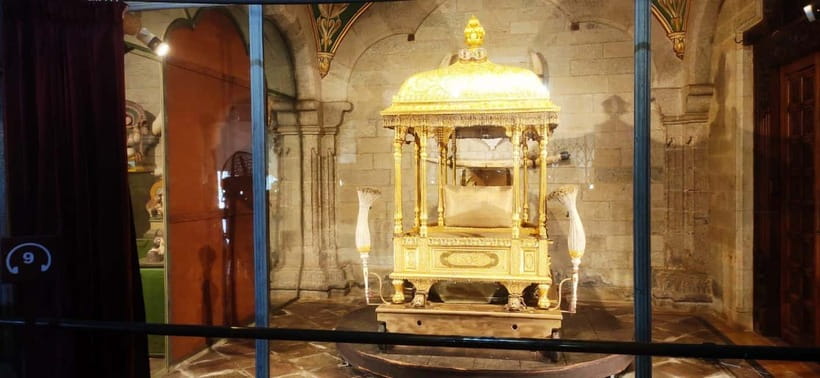 Mysore: Palace, Art Gallery & Devaraja Market Walking Tour - Jaganmohana Art Gallery: 45 Minutes That Build From Place to People