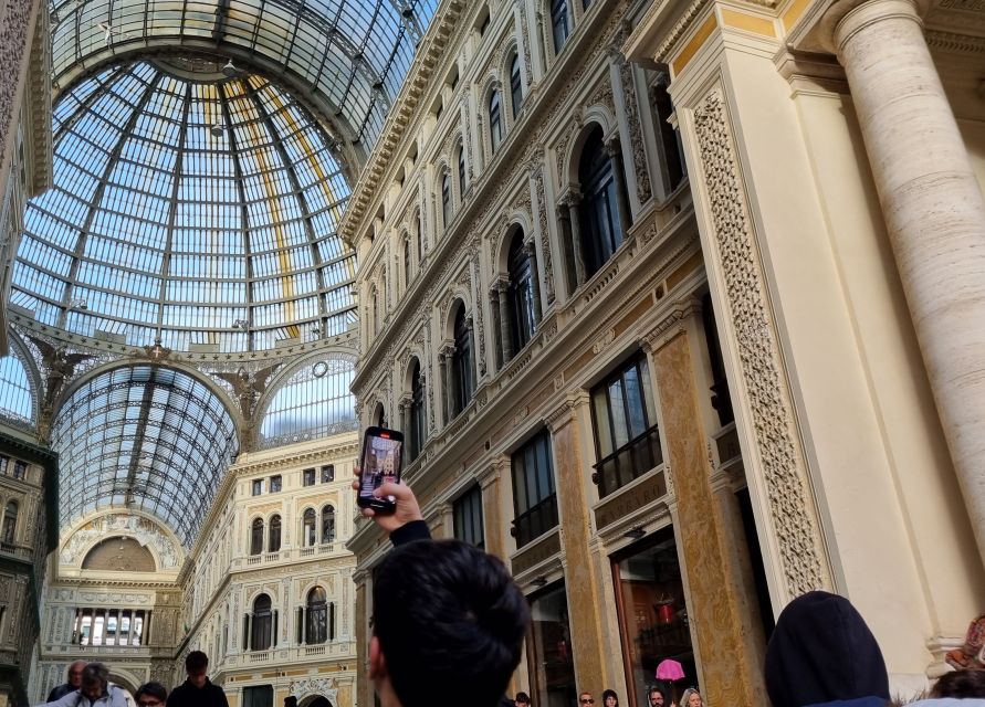 Naples Essentials: Monuments, Local Life & Street Art - Via Toledo and the Bank of Naples area: where old and new touch