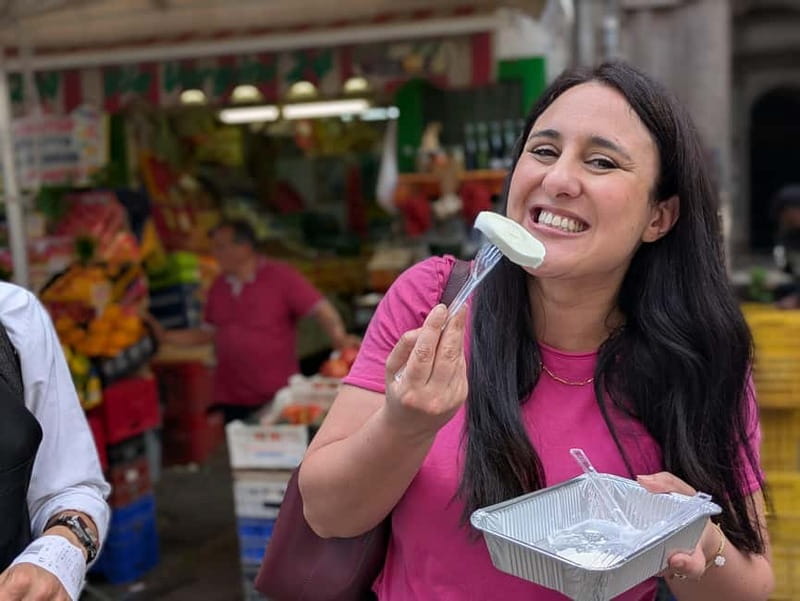 Naples: Street Art, Wine and Food Tasting Walking Tour - Wine, Beer, and Limoncello: Drinks That Actually Fit the Walk