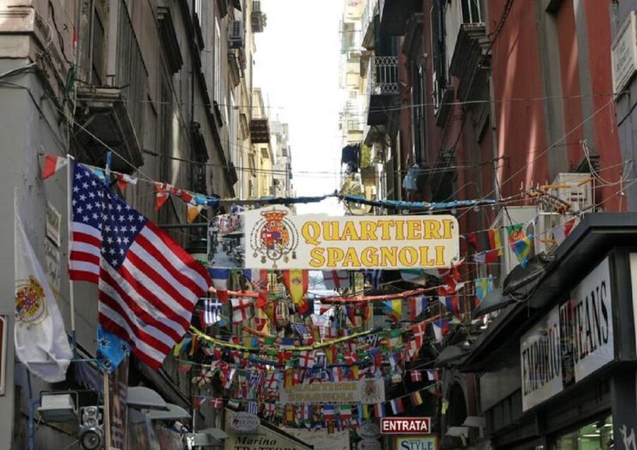 Naples: The Spanish Quarters, Street Art and Local Market - Pignasecca Market: Where the Tasting Makes Sense