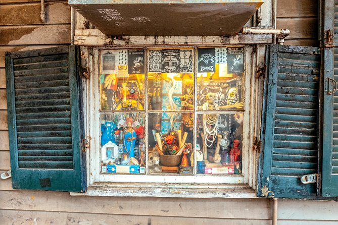 New Orleans Private Kickstart Tour with a Local - Lafayette’s Blacksmith Shop: old walls and a fire-survival tale