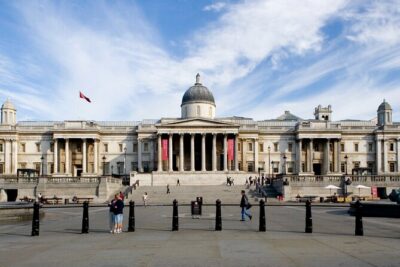 Official National Gallery Highlights Guided Tour - Blue Badge Guides and the VOX headset: how you stay on track