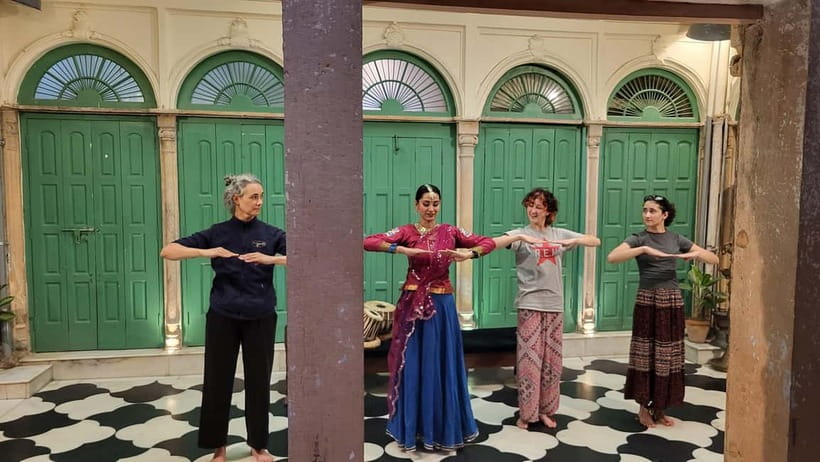 Old Delhi Haveli with live Classical dance, music & cuisine - Entering the Haveli World: Antique Rooms, Preserved Artifacts, Museum Feel