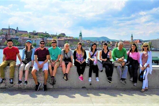 Original Budapest Alternative Street Art & Jewish Tour - Stop 2: Terézváros and the feel of Budapest in District 6