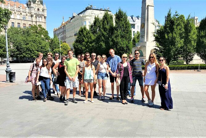 Original Budapest Alternative Street Art & Jewish Tour - Stop 4: Színes Esernyök and the Colourful City street-art idea