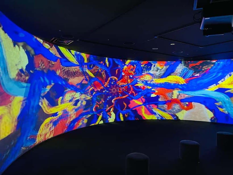 Osaka: Koji Kinutani Tenku Art Museum Entry Ticket - Hands-on programs and fresco painting: when workshops are worth it