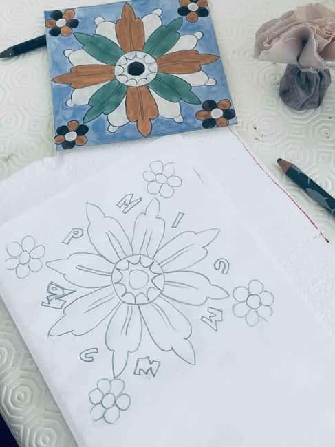 Paint your tile and create your unique piece in an art gallery in Lisbon - After you paint: drying, firing, and when your azulejos come home