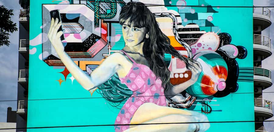 Palermo: Graffiti and Street Art Guided Tour in English - Two hours on foot: the pace, group energy, and rain reality