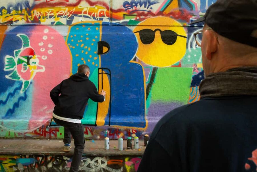 Paris: Graffiti and Street Art Workshop - Spray paint control: the trick behind clean lines