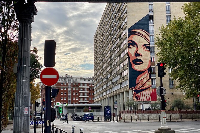 Paris Street Art, smartphone audioguided tour - Pace and timing: how to make the 1–1.5 hours feel like enough