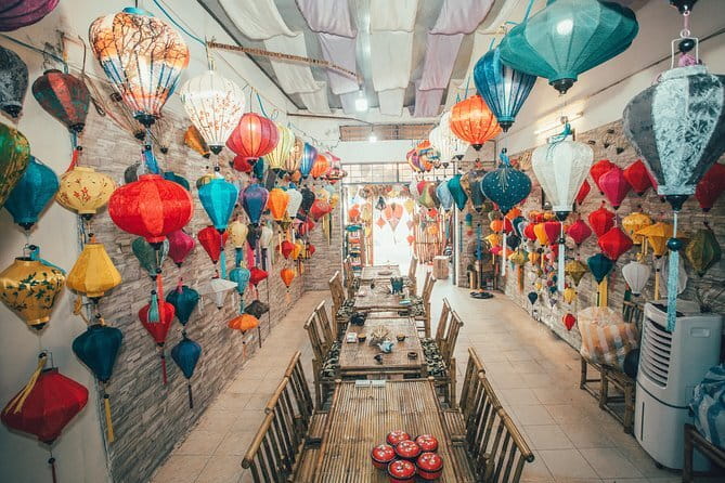 Phap Studio Gallery Art Classes Painting Workshop Hoi An - Getting Patient Coaching Without Feeling Rushed