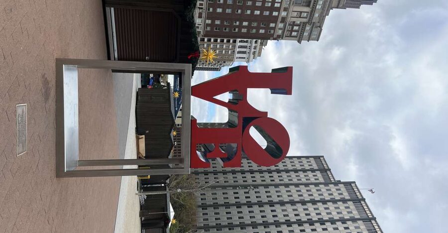 Philadelphia: Street Art Walking Tour with a Local Guide - Meeting at Love Park: getting oriented before you start