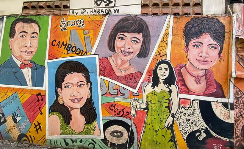 Phnom Penh: Street Art & Food Tour by Tuk-Tuk - Entering Phnom Penh by Tuk-Tuk, Not by Guesswork