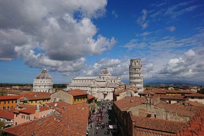 Pisa Street Art Self-Guided Bike Tour - Stop 1: Murale Tuttomondo di Keith Haring and Why It Matters