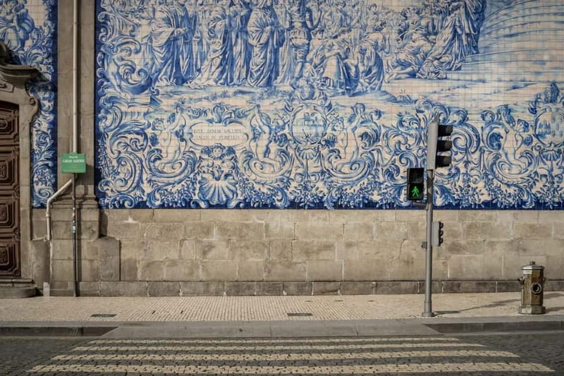 Porto Tour: Street Art & Architecture Experience 3h - Miguel Bombarda Murals and the Artists Leaving Their Mark