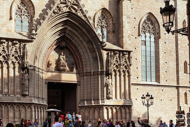 Private City Kickstart Tour: Barcelona - Stop 2: Barcelona Cathedral—Gothic scale and a long build timeline