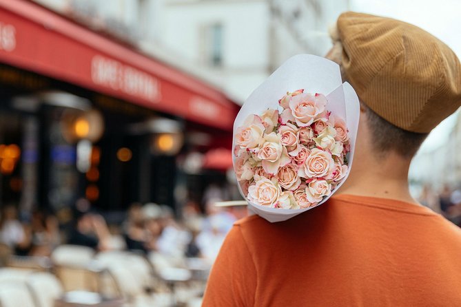 Private City Kickstart Tour: Paris - Book lovers and river views: Shakespeare & Company and Pont des Arts