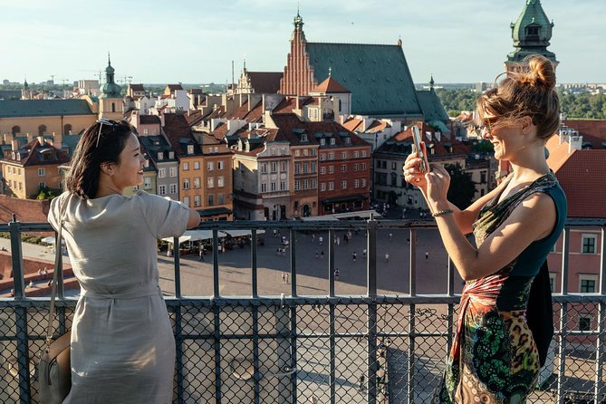 Private City Kickstart Tour: Warsaw - Start at Nowy Świat: the meet-up spot that puts you near the action