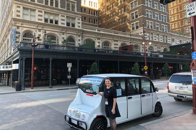 Private Sightseeing Cart Tour of Houston - Photo stops and downtown drives: the part for first-timers