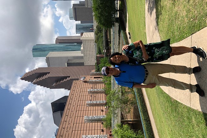 Private Sightseeing Cart Tour of Houston - Murals, street art, and interactive photo moments