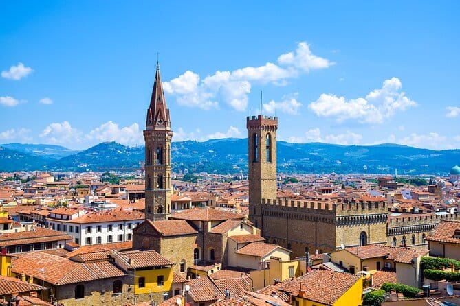 Private Tour of Florence on a Golf Cart Tour - Santa Trìnita bridge and the Arno river story