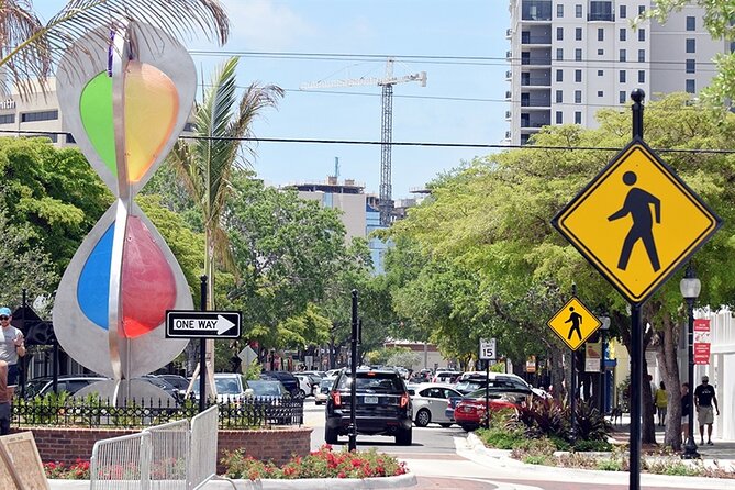 Public Art Tour - Bayfront Park and Seward Johnson’s Unconditional Surrender: why scale changes everything