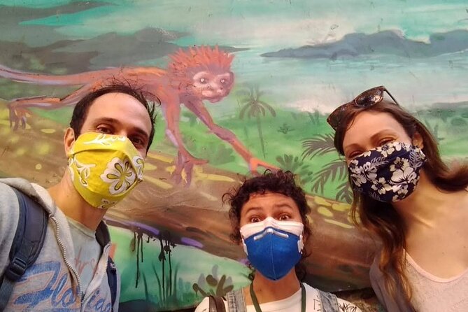 Rio Street Art Tour - Stop 1: Copacabana street art and the neighborhood’s visual rhythm