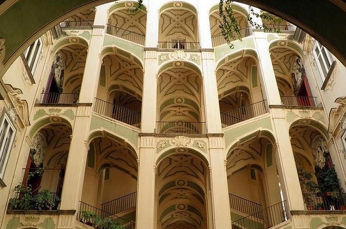 Rione Sanità tour among baroque, revival, street art & food - Palazzo San Felice and Palazzo dello Spagnolo: the twin architectures lesson