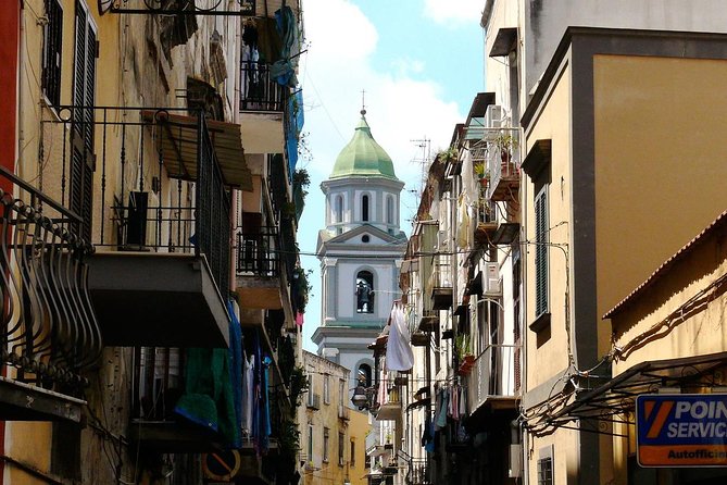 Rione Sanità tour among baroque, revival, street art & food - Fried pizza take-away and Poppella’s fiocco di neve with coffee