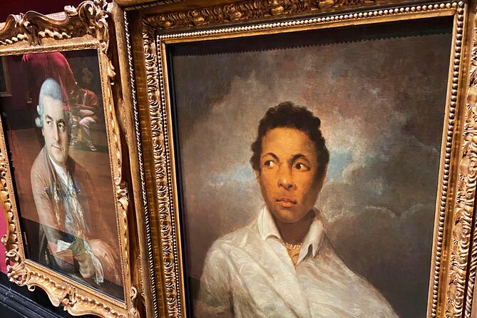 Rogues and Rebels Private Tour in National Portrait Gallery - How the private guide experience works (and why it’s worth it)
