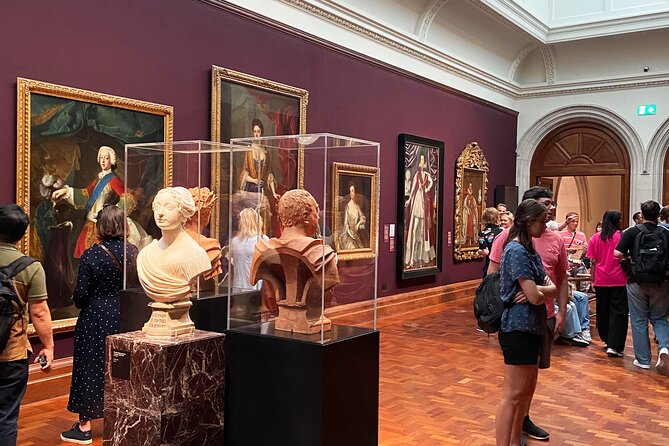 Rogues and Rebels Private Tour in National Portrait Gallery - Stop: National Portrait Gallery with a rebel-led theme