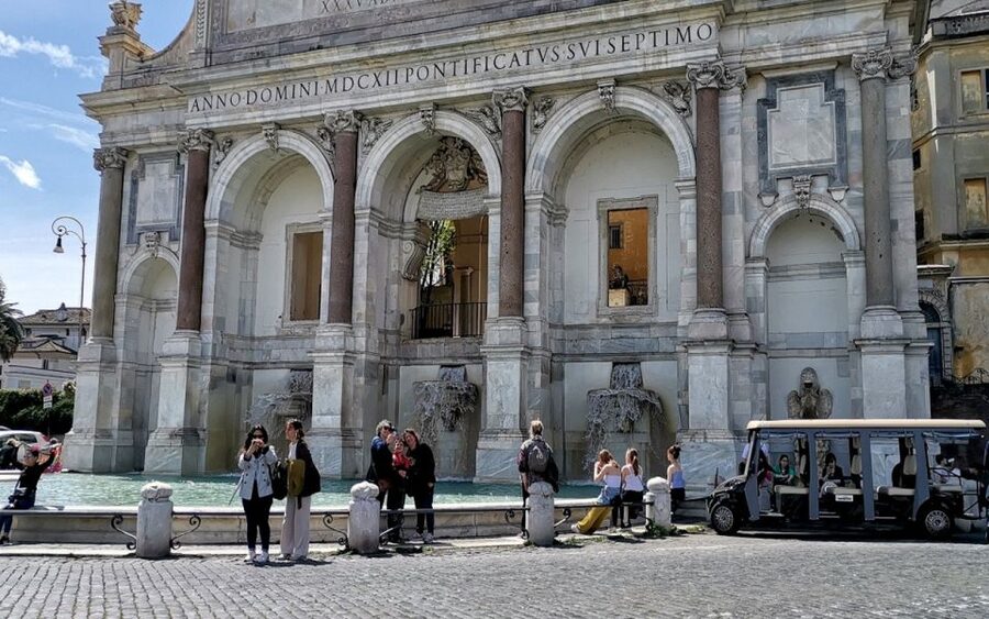Rome: 3-Hour Panoramic Luxury Golf Cart Tour - What the guide experience can feel like (names you might meet)