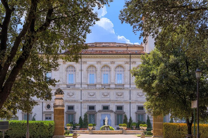 Rome: Borghese Gallery & Gardens Small Group Guided Tour - How headsets change the museum experience (and one caution)