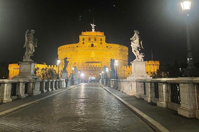 Rome by Night: Private or Small Group Golf Cart Tour - Stop 1: The Pantheon exterior and the dome trick you should notice