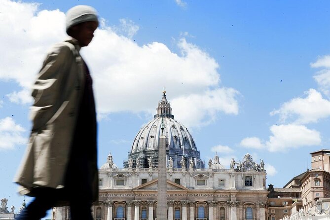Rome: Exclusive Private Golf Cart Tour - Piazza Navona and Trevi Fountain: Squares and Coins in Short Bursts
