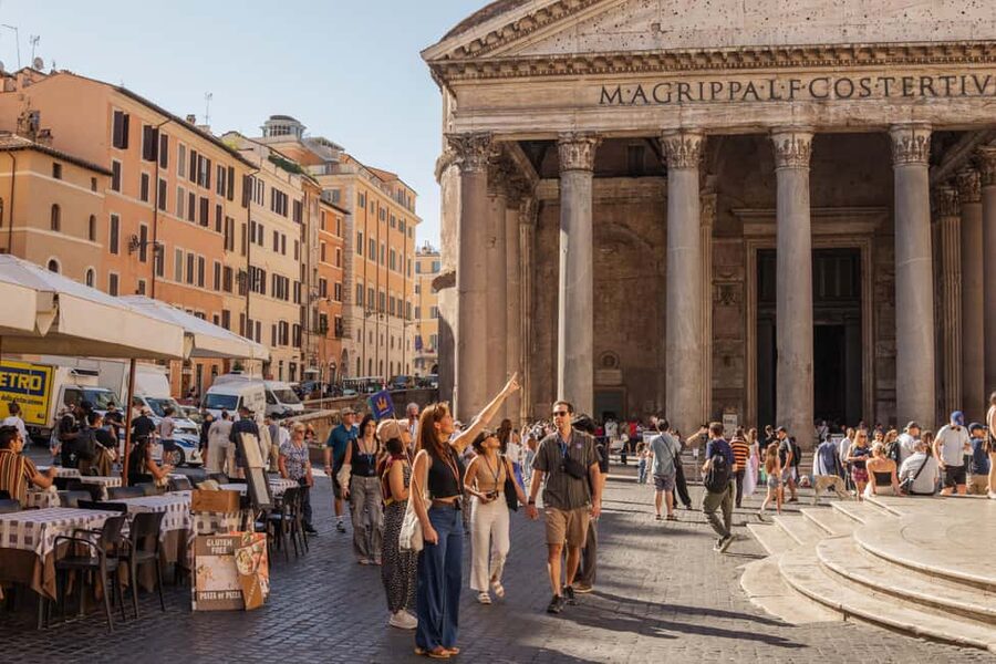 Rome: Explore the City in Comfort on a Guided Golf Cart Tour - Piazza Navona: the stop that feels like a mini stage