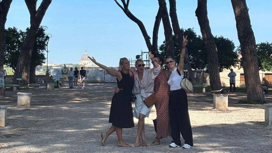 Rome: Express Golf Cart Tour - Eternal City in 90 Minutes - Altare della Patria and Trevi Fountain: from Italy’s unity to a coin ritual