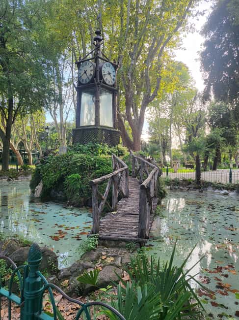 Rome: Golf Cart Tour of the Villa Borghese Gardens - Lake-side sights: Temple of Aesculapius and the Sea Horses Fountain