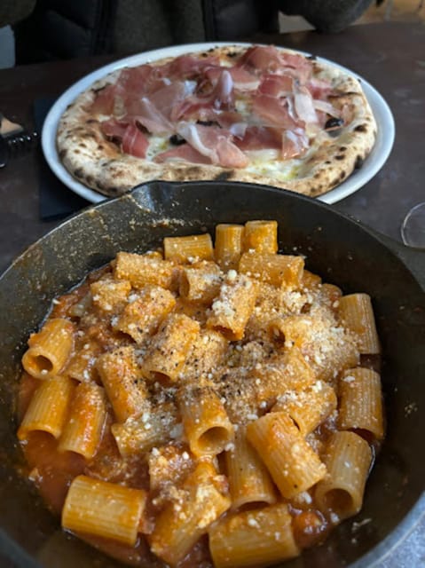 Rome Night Golf Cart Tour with Access to an Exclusive Dinner - Trevi Fountain and Piazza Navona: quick stops that still feel magical