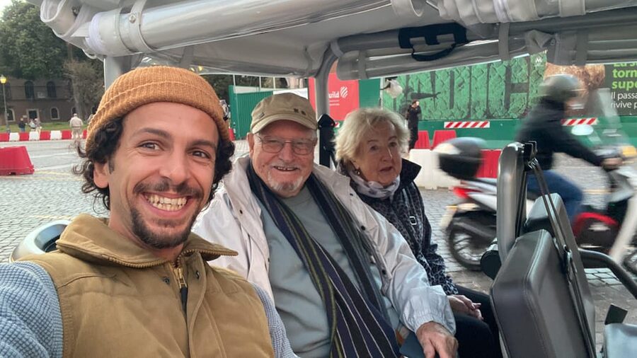 Rome: Private Golf Cart tour with a Local Guide - The routing advantage: restricted areas and narrow streets