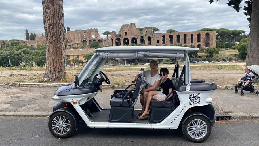 Rome: Private Golf Cart Tour with Artisanal Gelato - Spanish Steps, Trevi Fountain, and the Pantheon in quick, camera-friendly bites