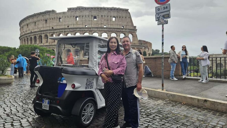 Rome: Private Golf Cart Tour with Artisanal Gelato Tasting - The Gelato Stop: Artigiano Flavor Break Mid-Sightseeing