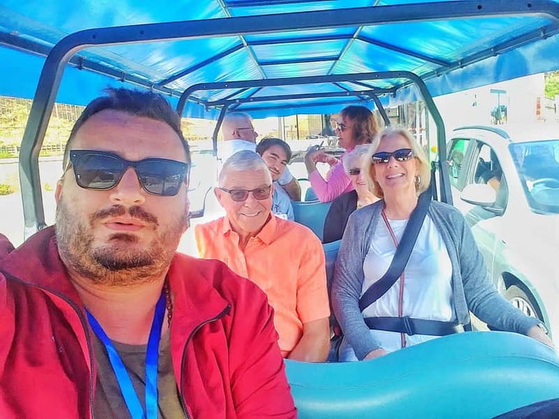 Rome: Private Golf Cart Tour with Local and Artisanal Gelato - Gelato since 1947: the tastings that make the route feel fun