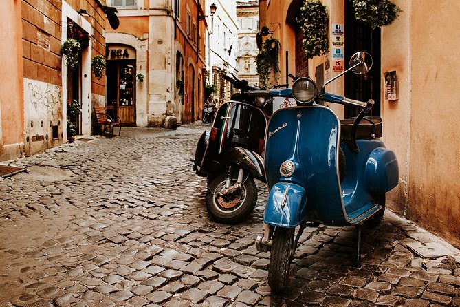Rome: Private Walking Tour with Highlights & Gelato Tasting - Palatine Hill: where the empire’s decision-makers lived and ruled