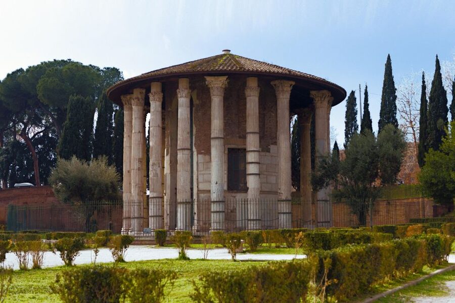 Rome: Squares and Fountains Golf Cart Tour - Pace, photos, and practical tips for narrow-street Rome